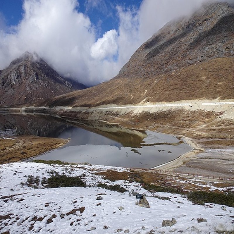 Sela to Bumla &mdash; The High Road to the Border